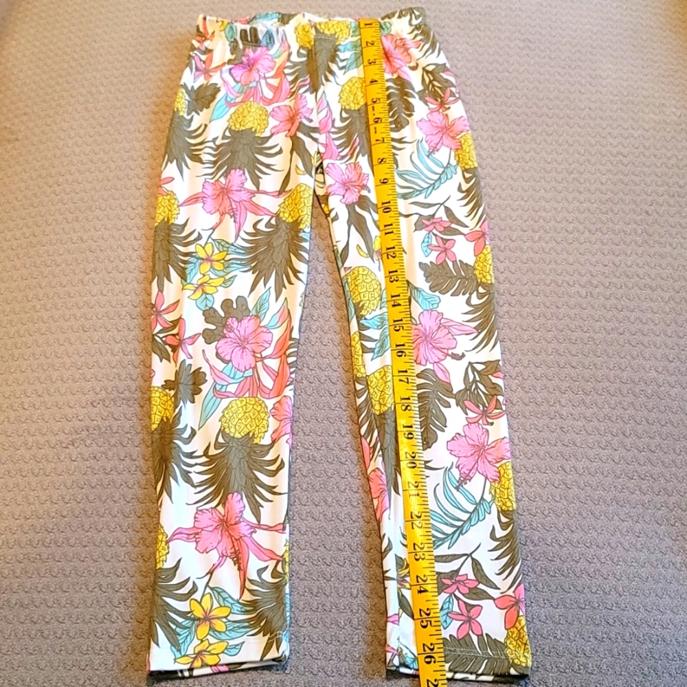 One Step Up Top & Legging Set - Picture 10 of 11
